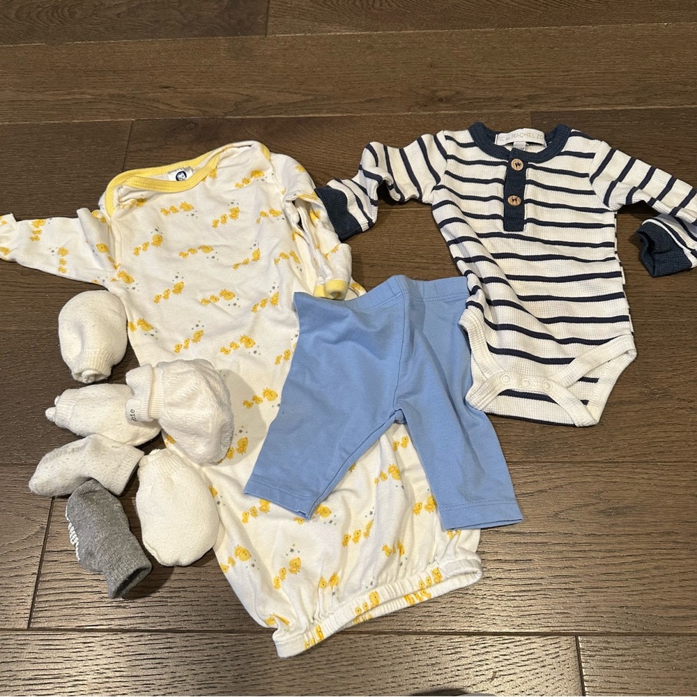 Assorted Baby Boy Bundle - Picture 4 of 12